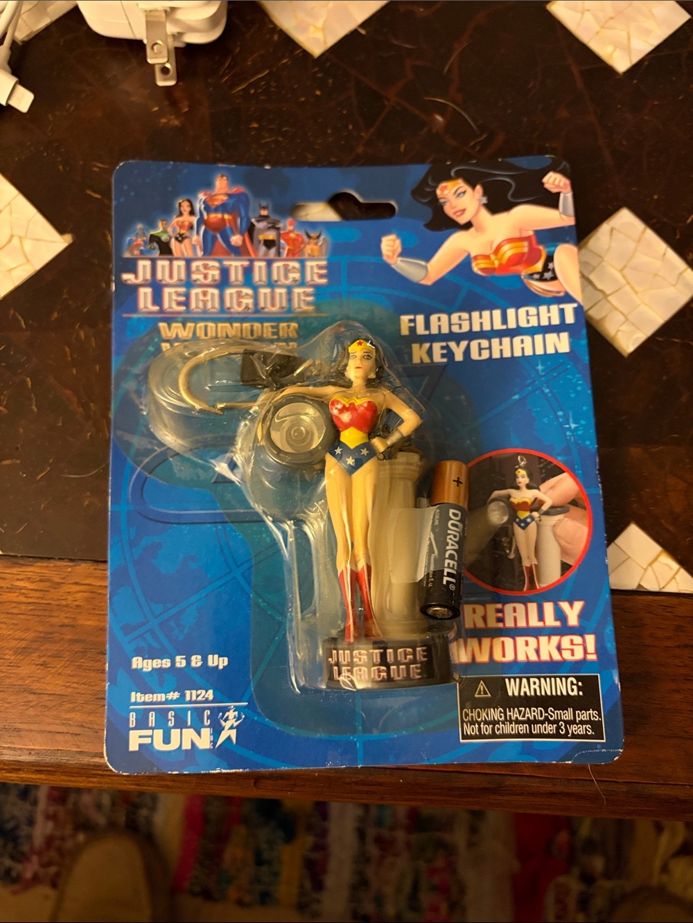 Wonder Woman pedestal Flashlight Keychain